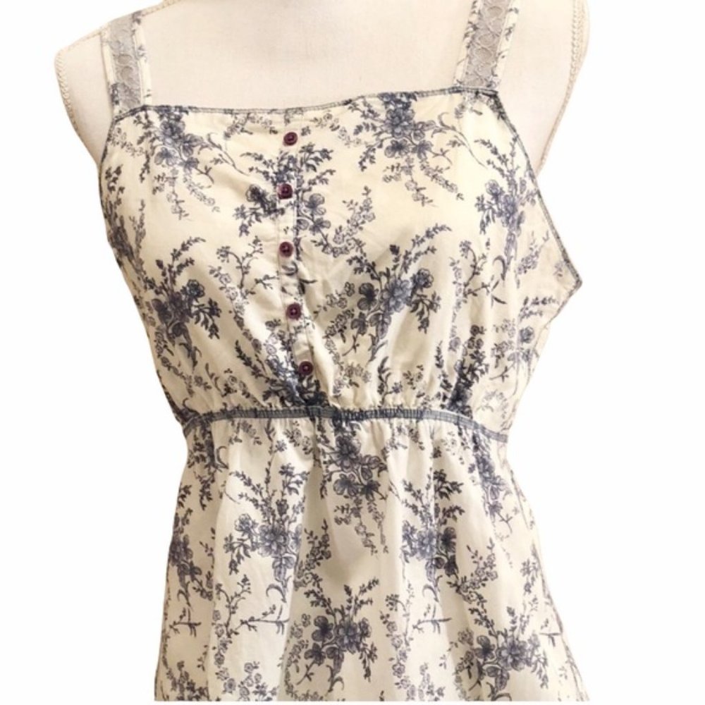 Natural Reflections Sleeveless Top - Medium